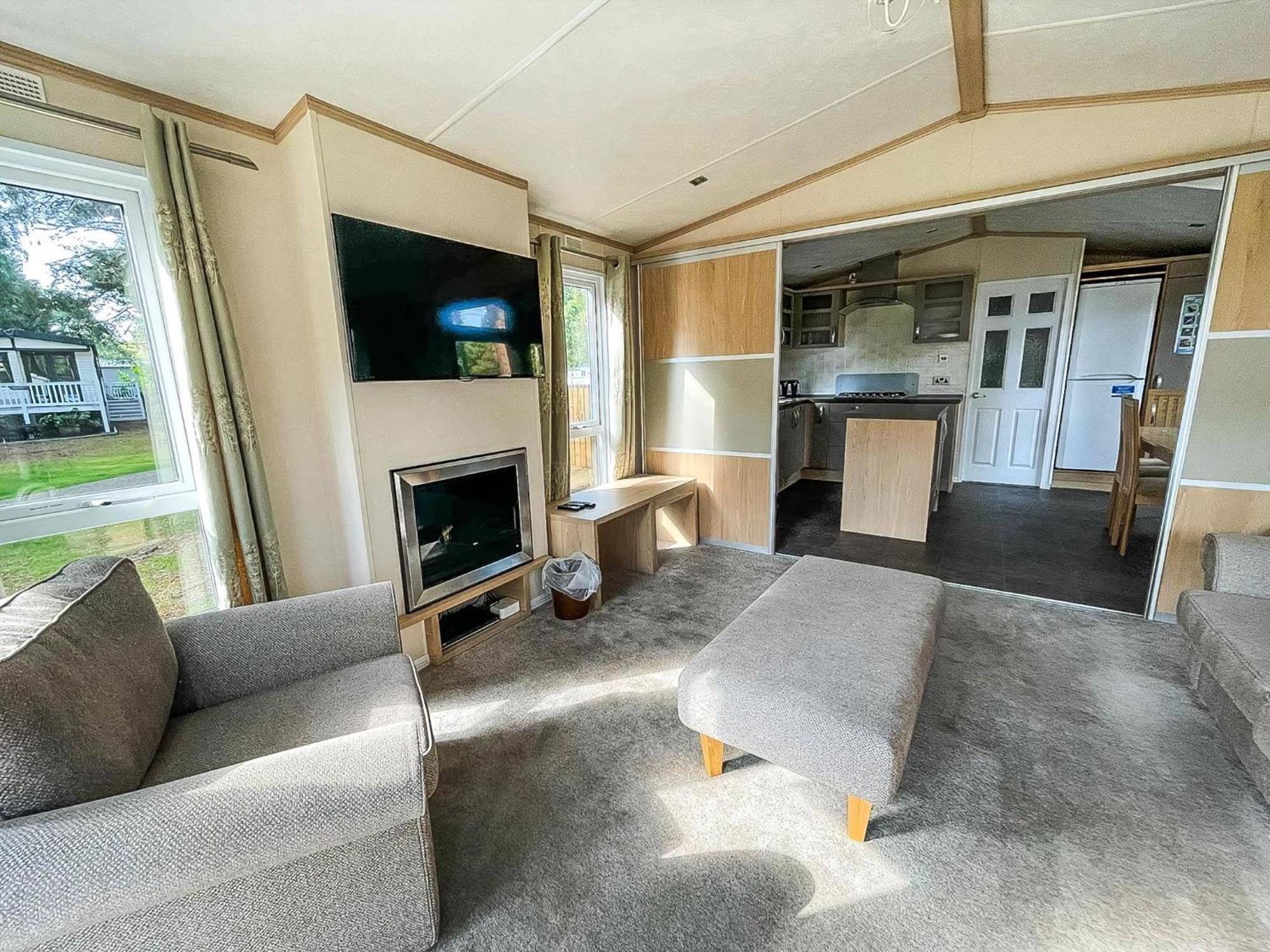 8 Berth Caravan For Hire At Wild Duck In Norfolk Ref 11269mc Campsite *