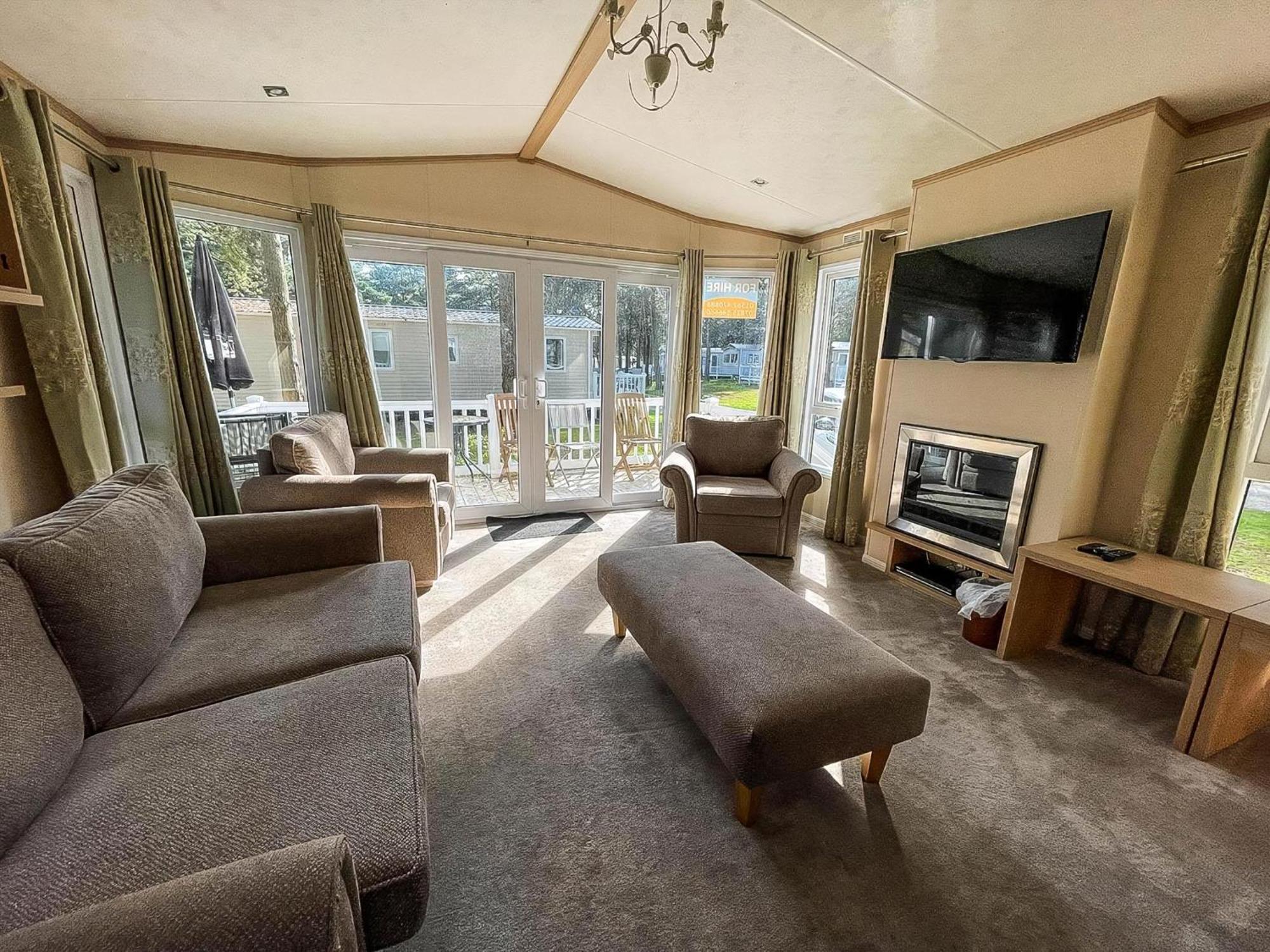 8 Berth Caravan For Hire At Wild Duck In Norfolk Ref 11269mc